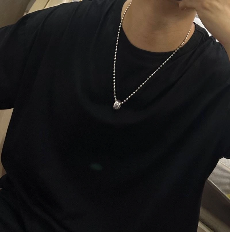 Breathable Louis Vuitton Necklaces 251488