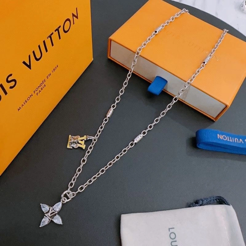 Soft Louis Vuitton Necklaces 251494
