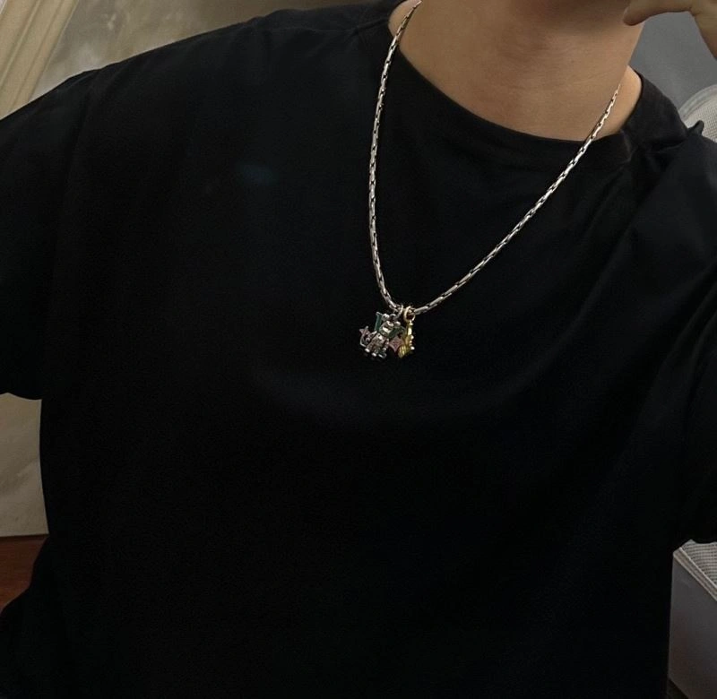 SportInspired Louis Vuitton Necklaces 251505