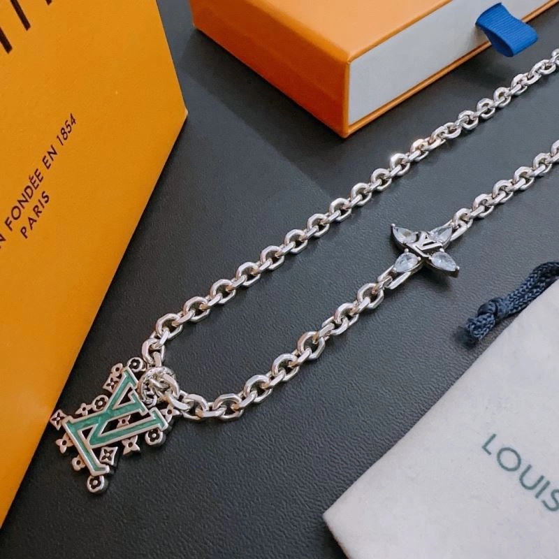 WaterResistant Louis Vuitton Necklaces 251475