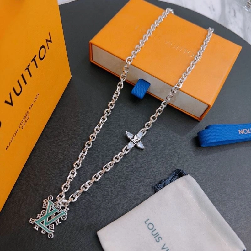 WaterResistant Louis Vuitton Necklaces 251475
