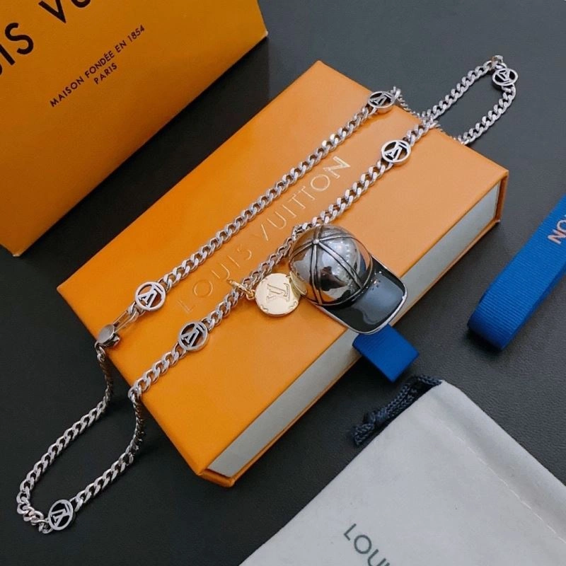 Louis Vuitton Necklaces Bold 251474