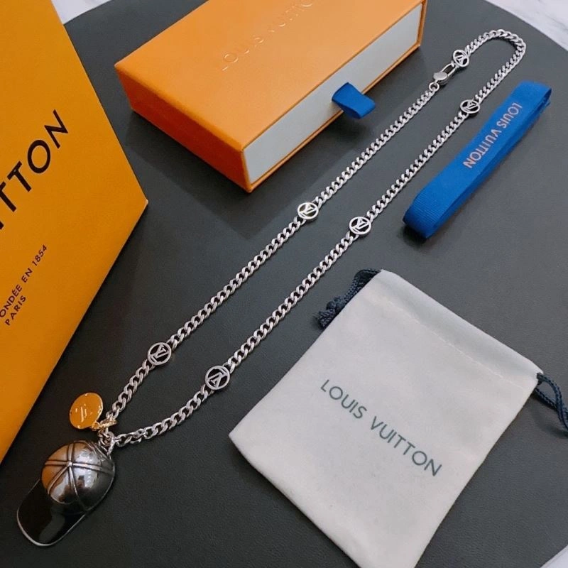 Louis Vuitton Necklaces Bold 251474