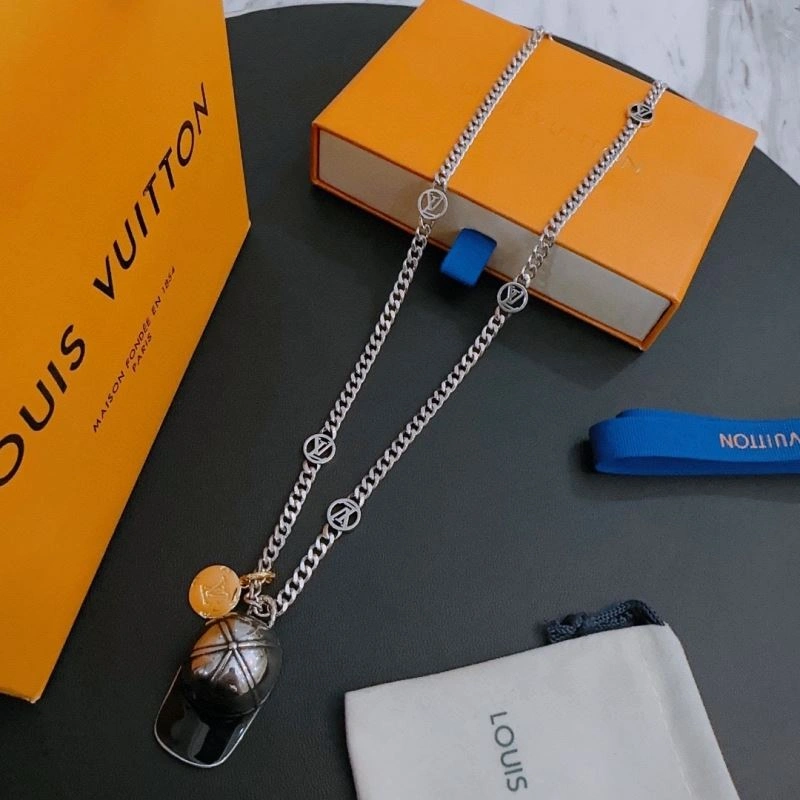 Louis Vuitton Necklaces Bold 251474