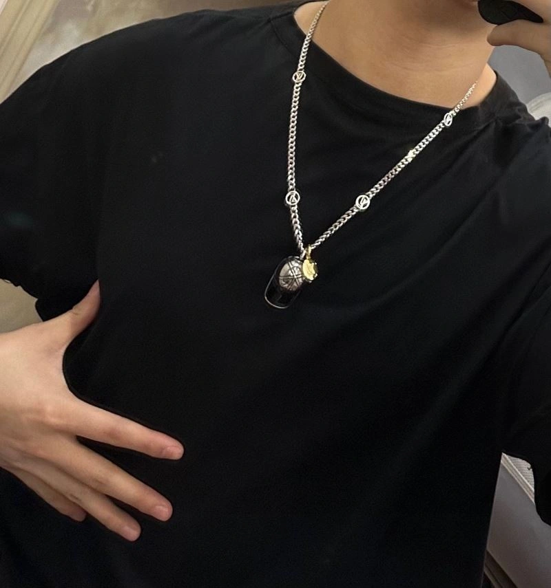 Louis Vuitton Necklaces Bold 251474