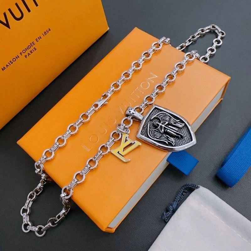 Louis Vuitton Necklaces Packable 251472