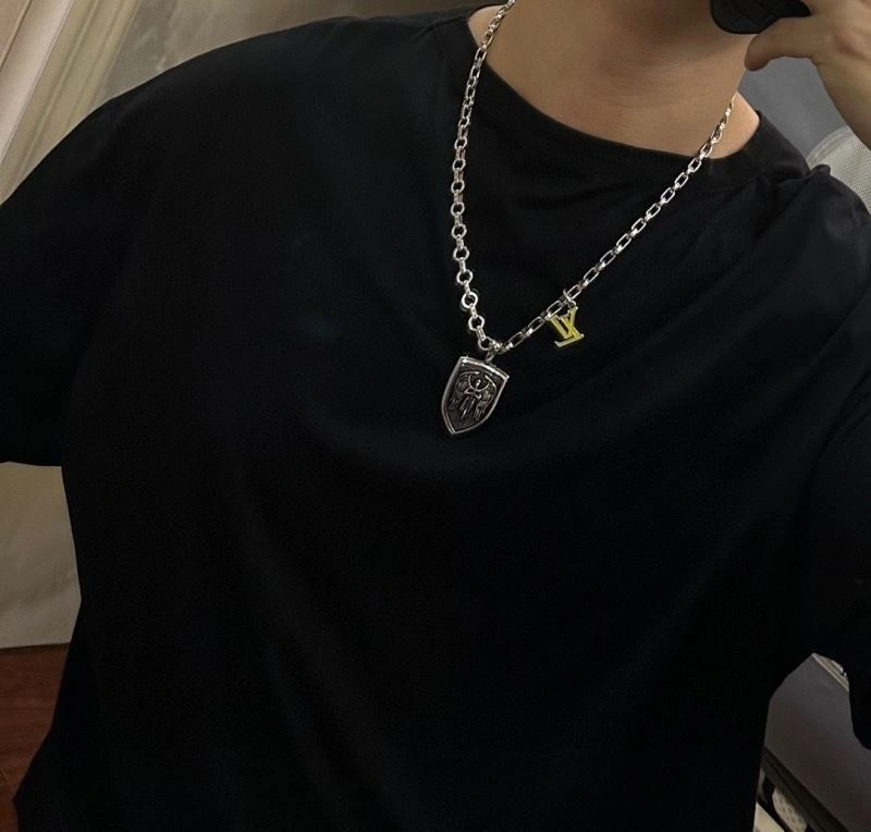 Louis Vuitton Necklaces Packable 251472