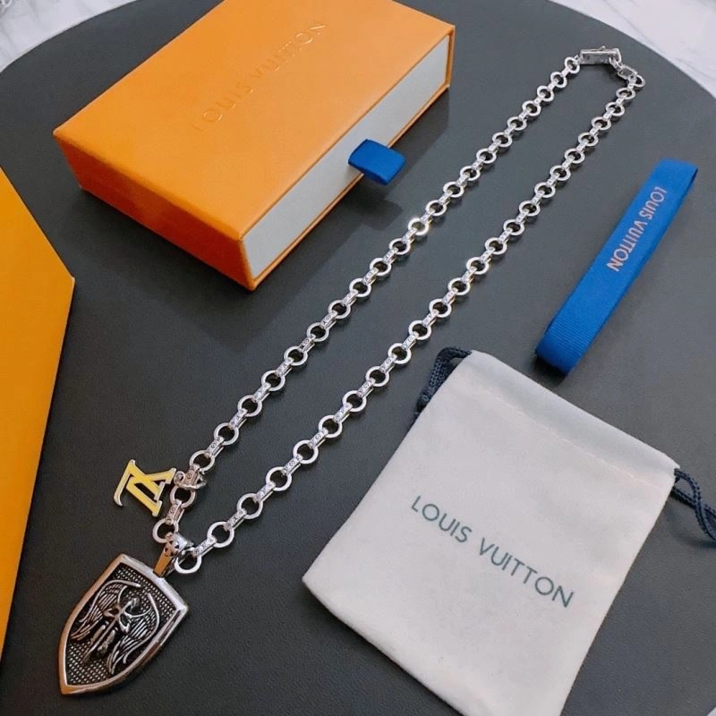 Louis Vuitton Necklaces Packable 251472