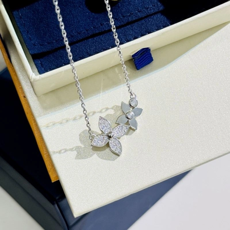 Louis Vuitton Necklaces Affordable 251067