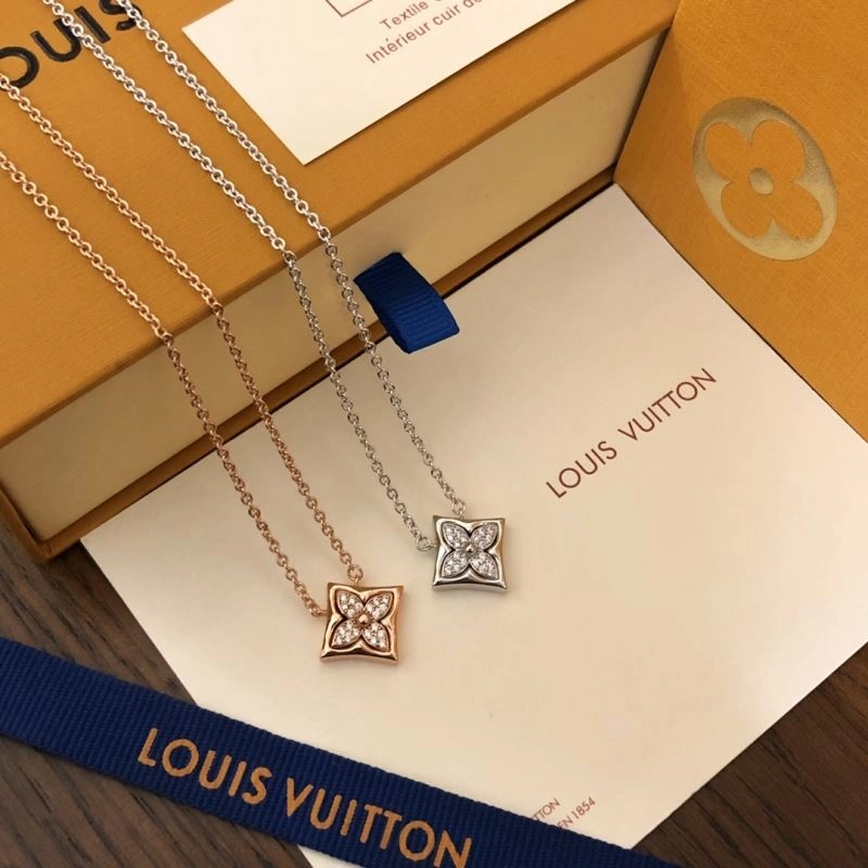 MoistureWicking Louis Vuitton Necklaces 251066