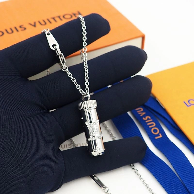 Louis Vuitton Necklaces EyeCatching 251065