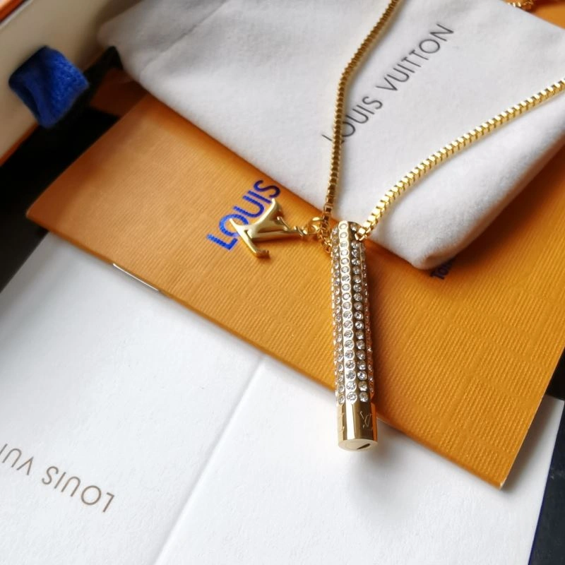 Attractive Louis Vuitton Necklaces 251062