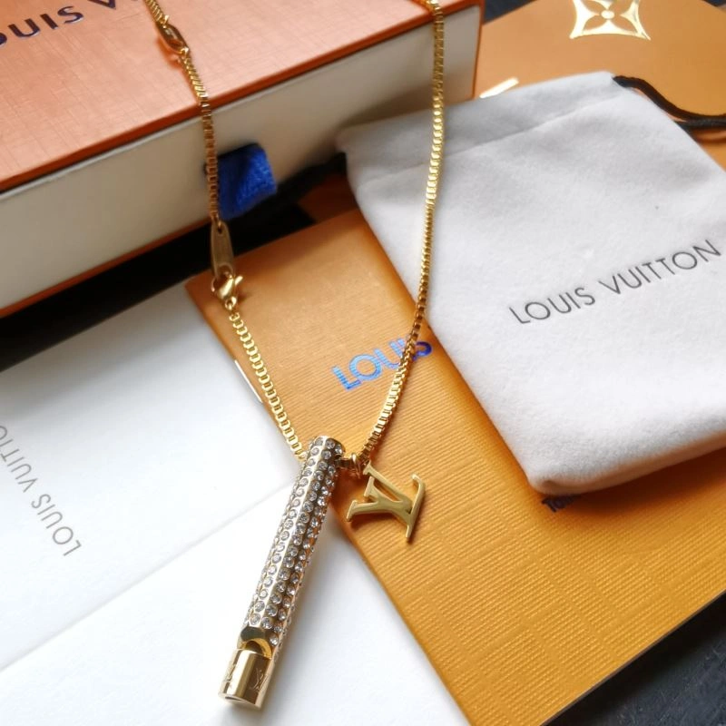 Attractive Louis Vuitton Necklaces 251062