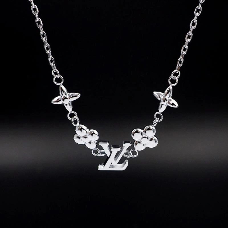 Stylish Louis Vuitton Necklaces 251061