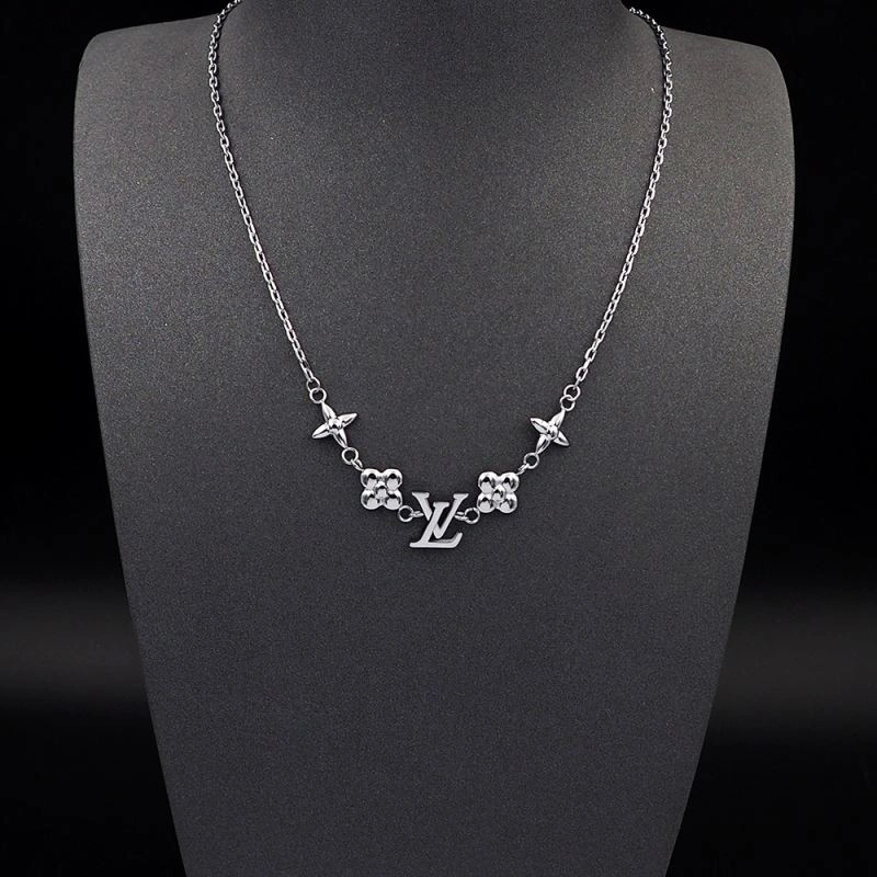 Stylish Louis Vuitton Necklaces 251061