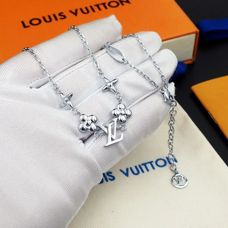 Stylish Louis Vuitton Necklaces 251061