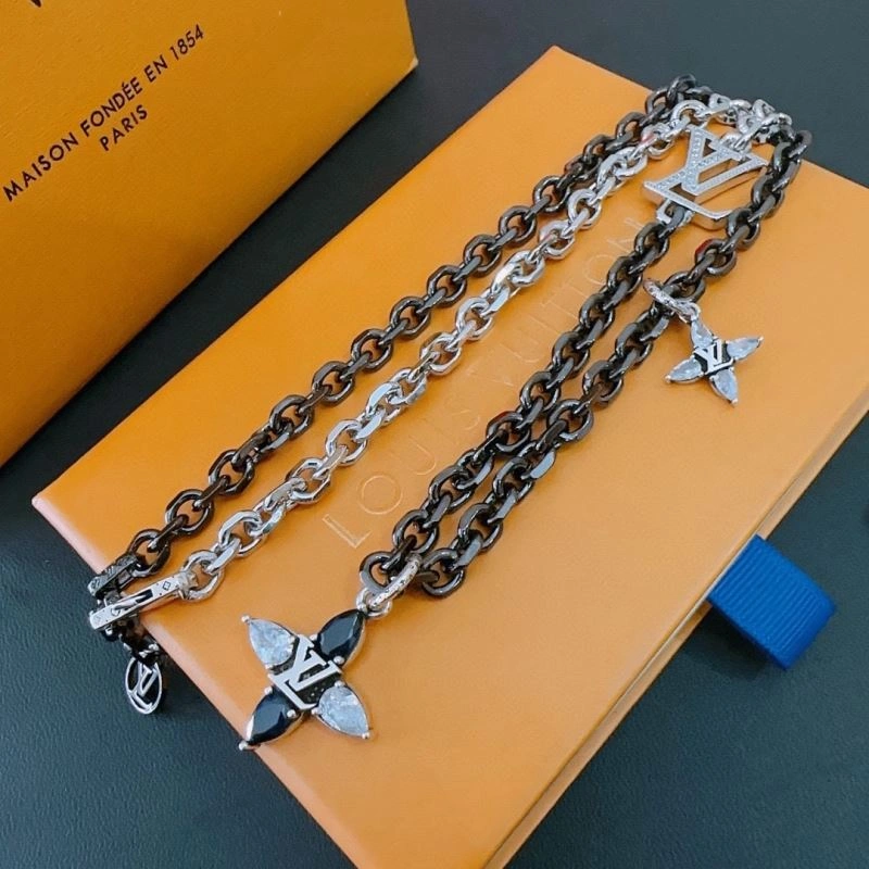 HighPerformance Louis Vuitton Necklaces 251036