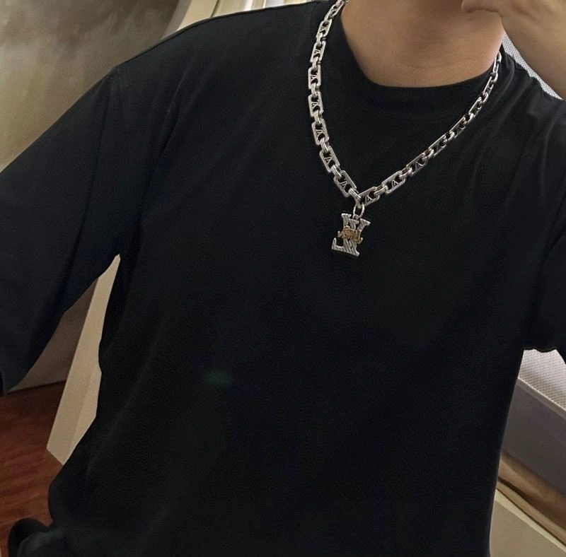 Louis Vuitton Necklaces EasyMatch 251047
