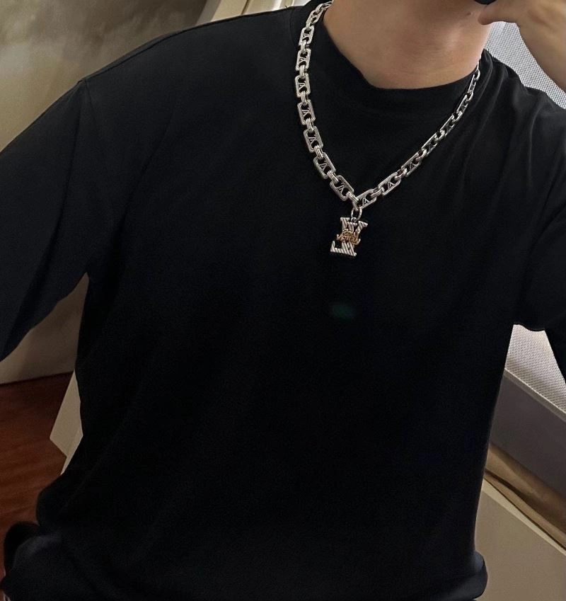 Louis Vuitton Necklaces EasyMatch 251047