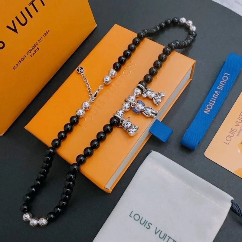 Louis Vuitton Necklaces Reliable 251046