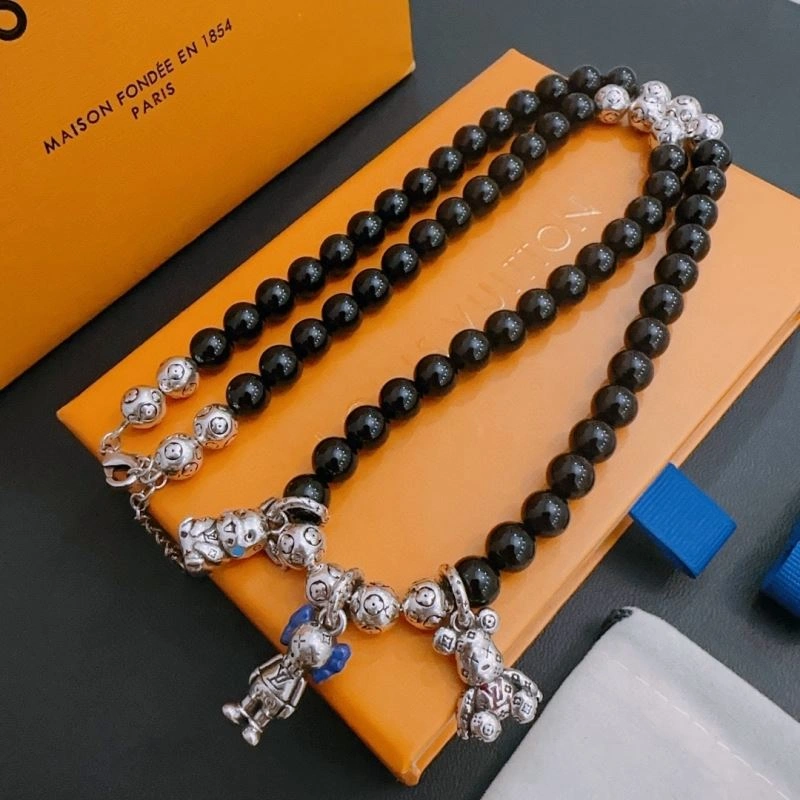 Louis Vuitton Necklaces Reliable 251046