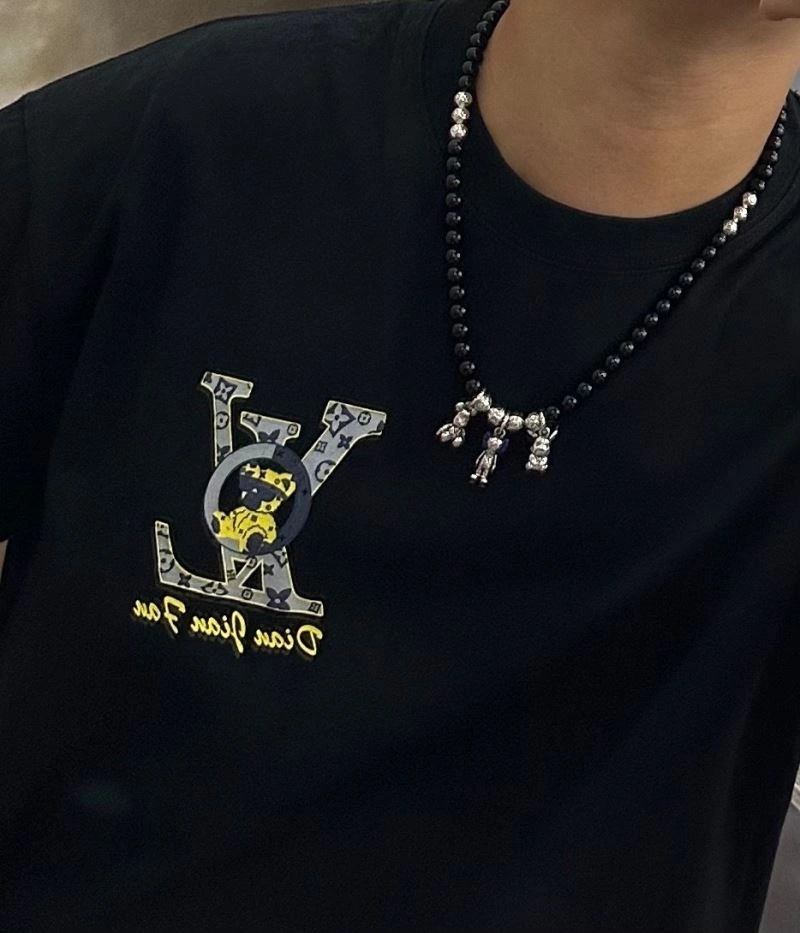 Louis Vuitton Necklaces Reliable 251046