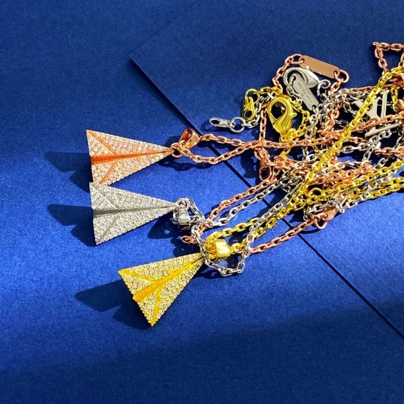 Louis Vuitton Necklaces Breathable 251059