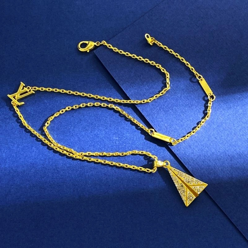 Louis Vuitton Necklaces Breathable 251059
