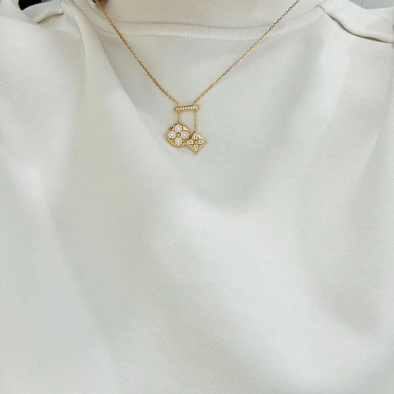 Louis Vuitton Necklaces Classic 251056