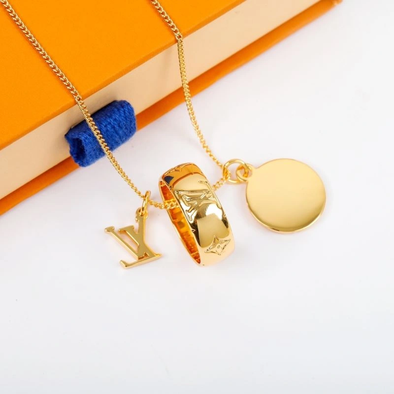 Lightweight Louis Vuitton Necklaces 251030