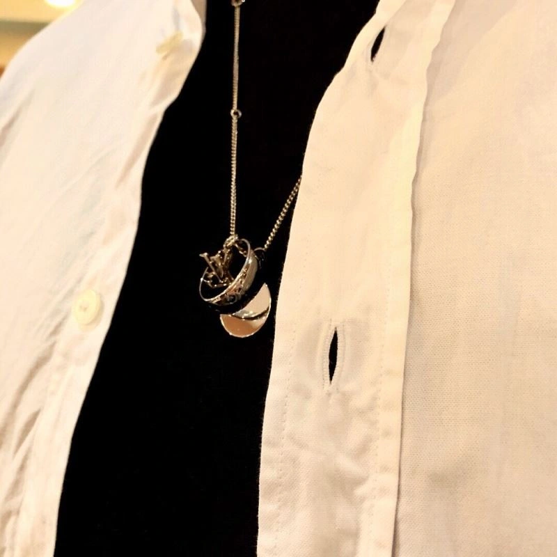 Lightweight Louis Vuitton Necklaces 251030