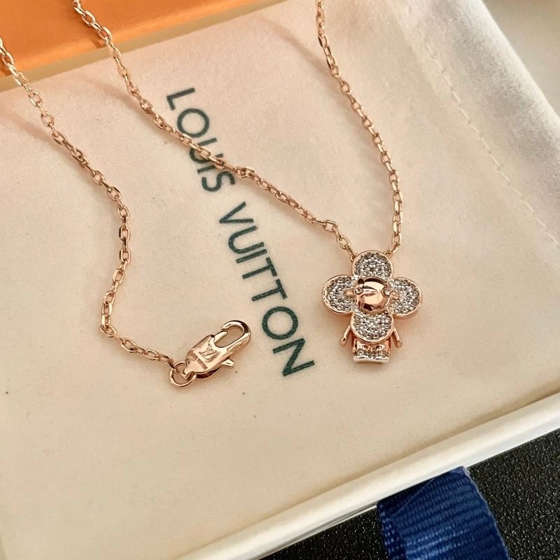 Attractive Louis Vuitton Necklaces 251052