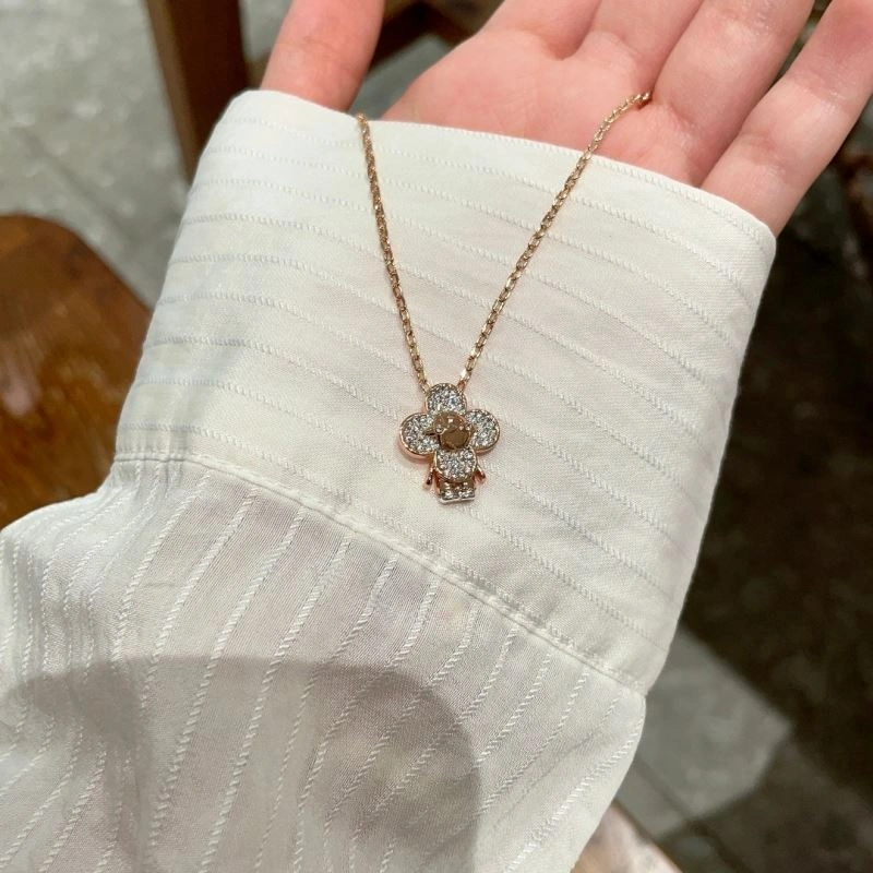 Attractive Louis Vuitton Necklaces 251052
