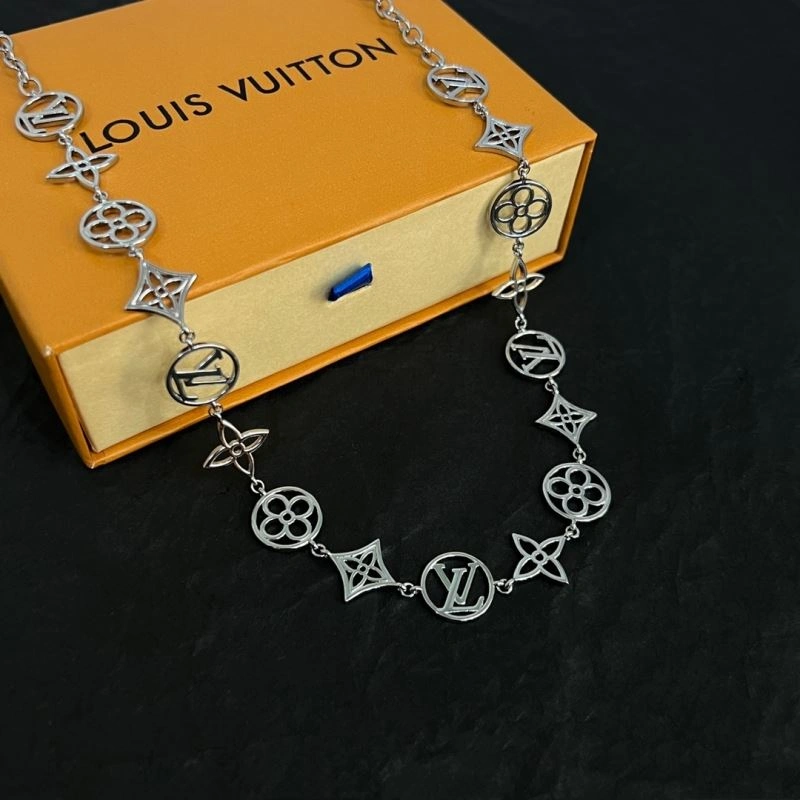 Louis Vuitton Necklaces WellDesigned 251037