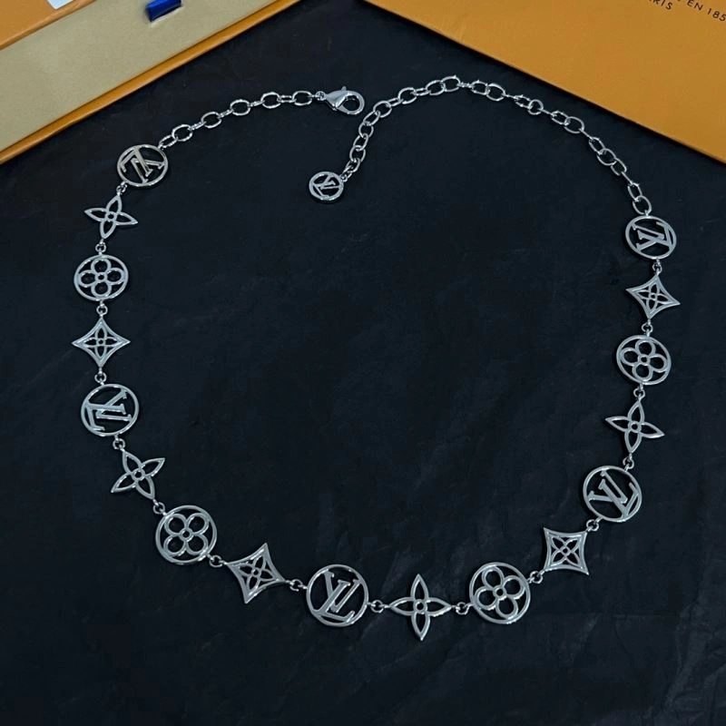 Louis Vuitton Necklaces WellDesigned 251037
