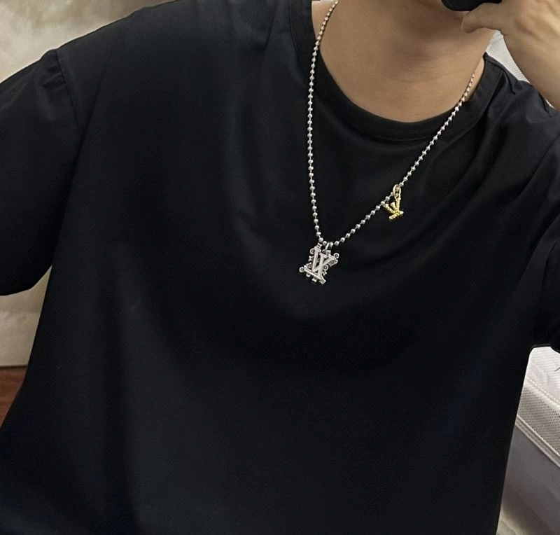 Unisex Louis Vuitton Necklaces 251034
