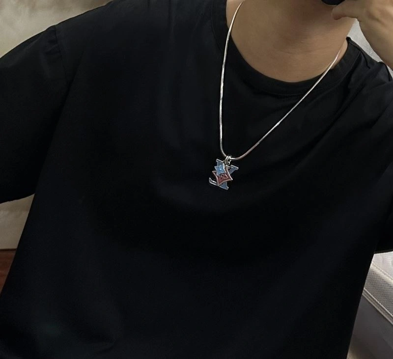 SoftTouch Louis Vuitton Necklaces 251048