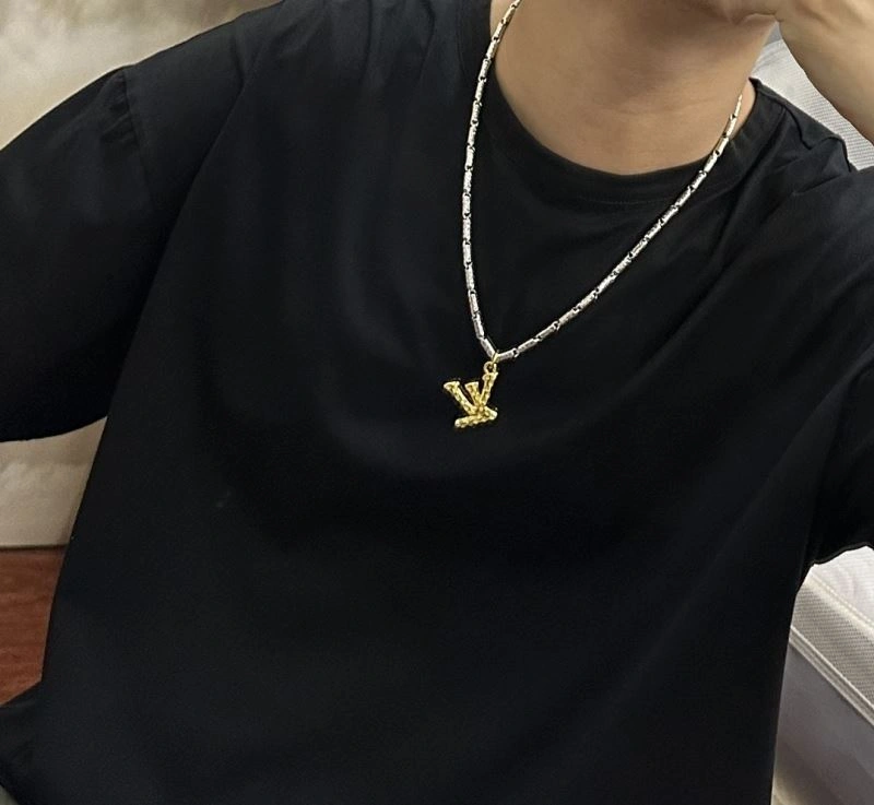 Stretchable Louis Vuitton Necklaces 251050