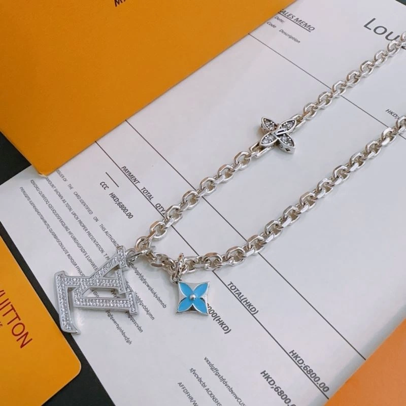 SoftTouch Louis Vuitton Necklaces 251028