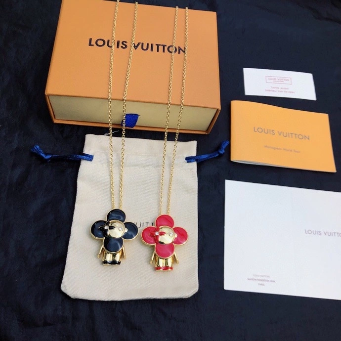 Louis Vuitton Necklaces SunProtective 251051