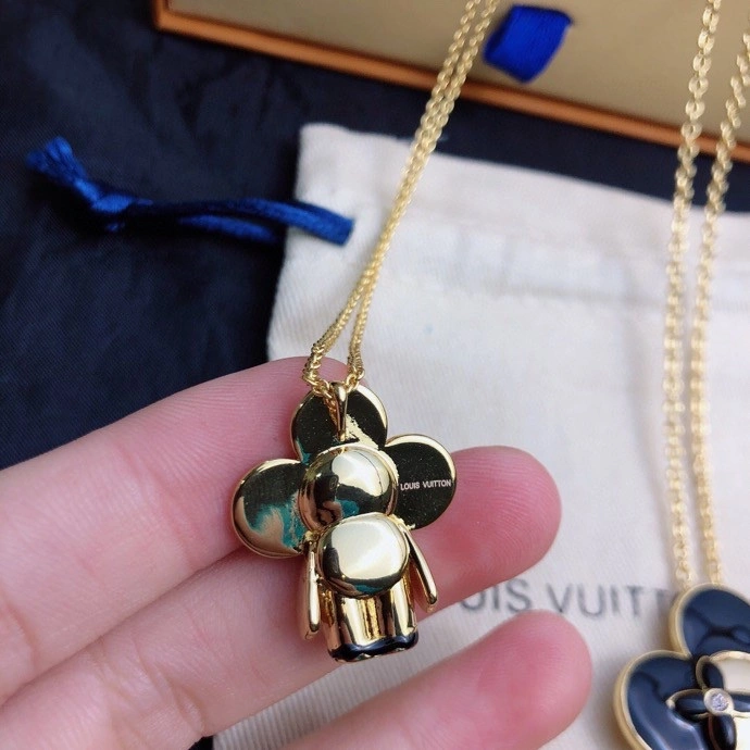 Louis Vuitton Necklaces SunProtective 251051