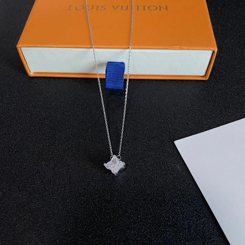 ComfortFit Louis Vuitton Necklaces 251025