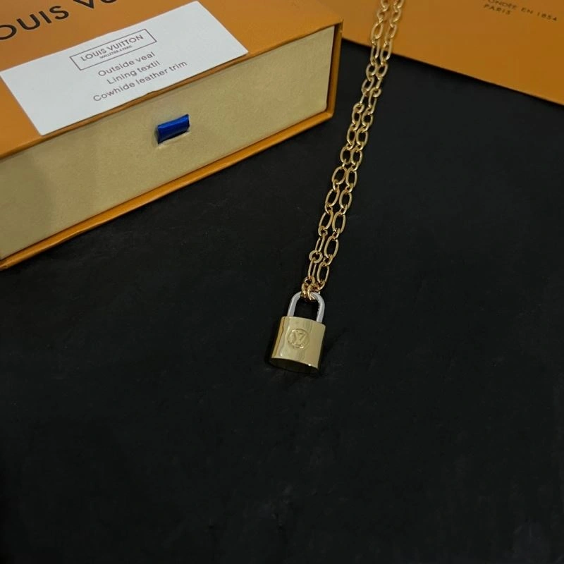 FlexibleFit Louis Vuitton Necklaces 251024