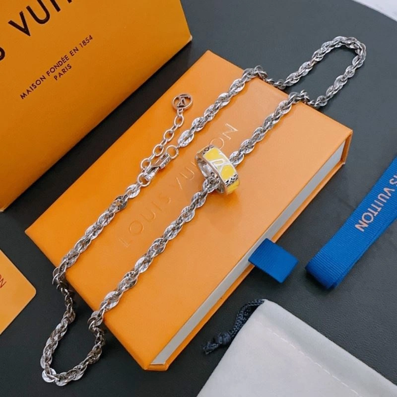 Durable Louis Vuitton Necklaces 251023