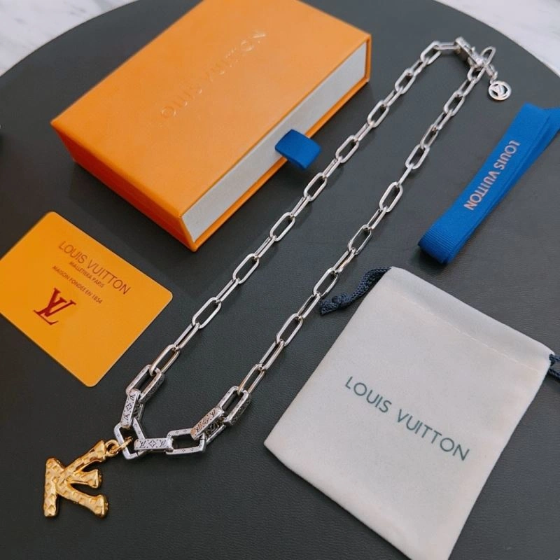 Louis Vuitton Necklaces FashionForward 251021