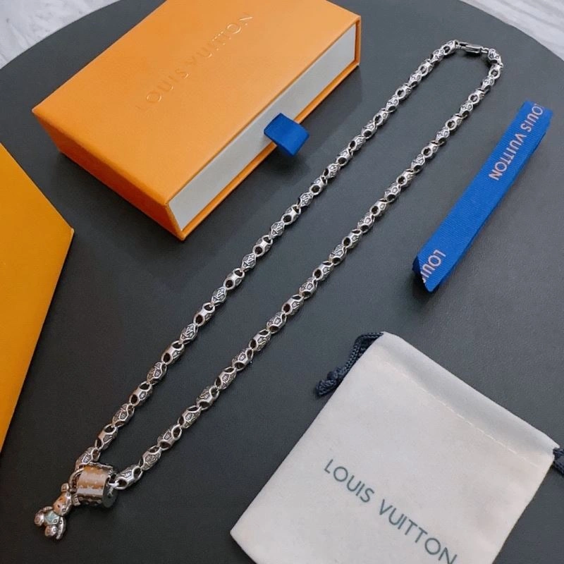 Thermal Louis Vuitton Necklaces 251020