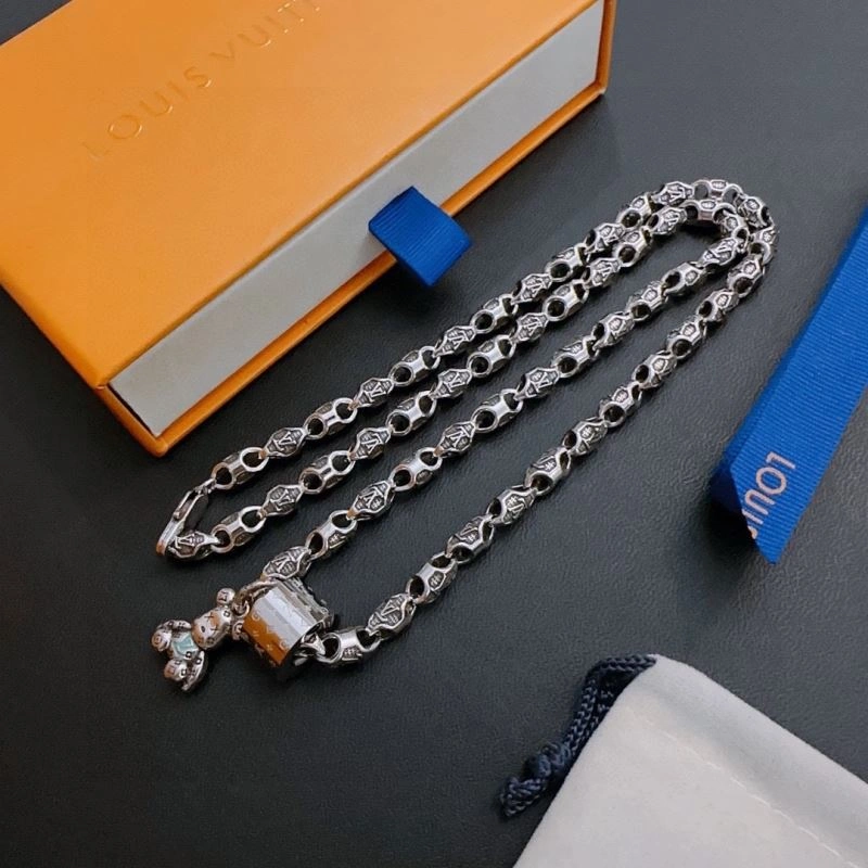 Thermal Louis Vuitton Necklaces 251020