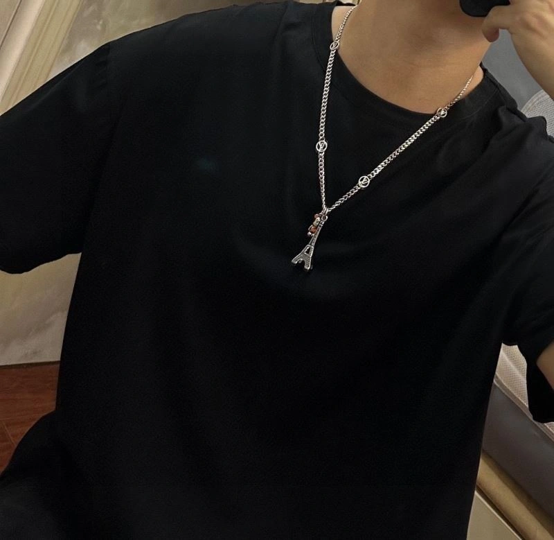 Louis Vuitton Necklaces Resilient 251022