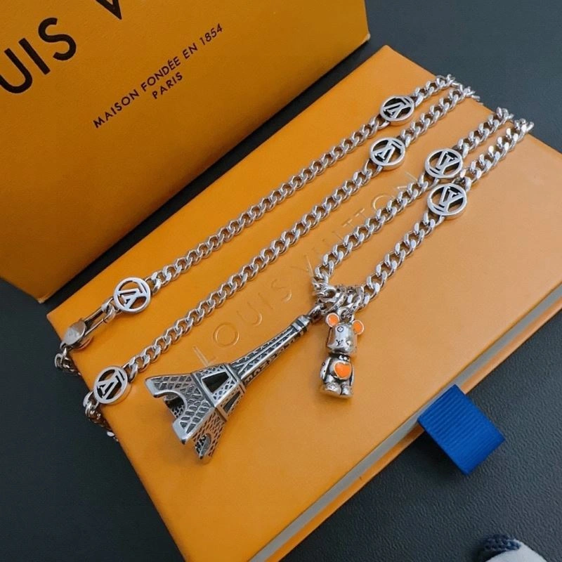 Louis Vuitton Necklaces Resilient 251022