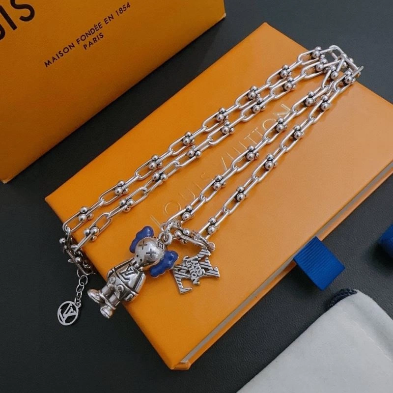 Affordable Louis Vuitton Necklaces 251018